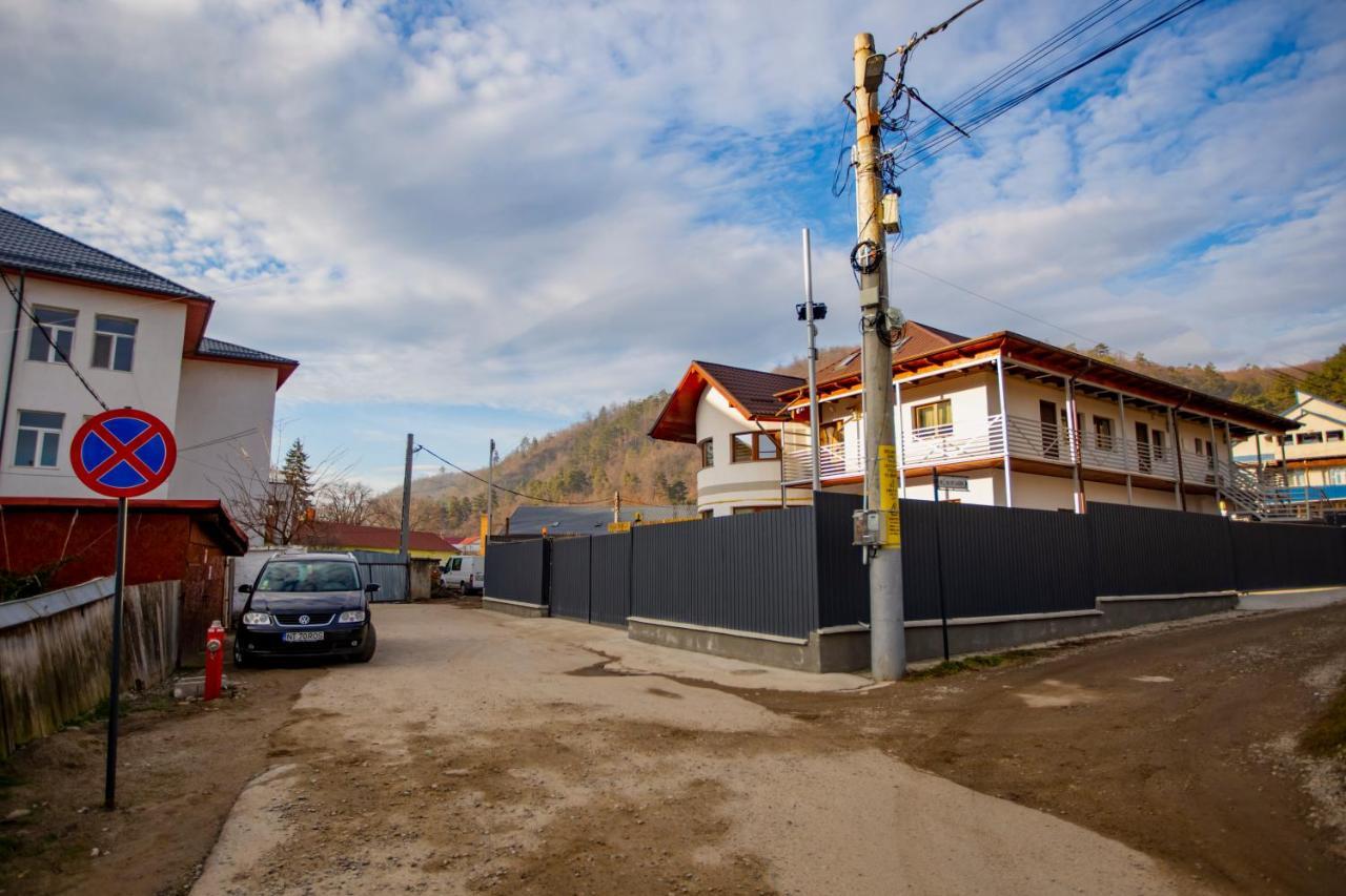 Vaias Aparts Târgu Neamţ Dış mekan fotoğraf
