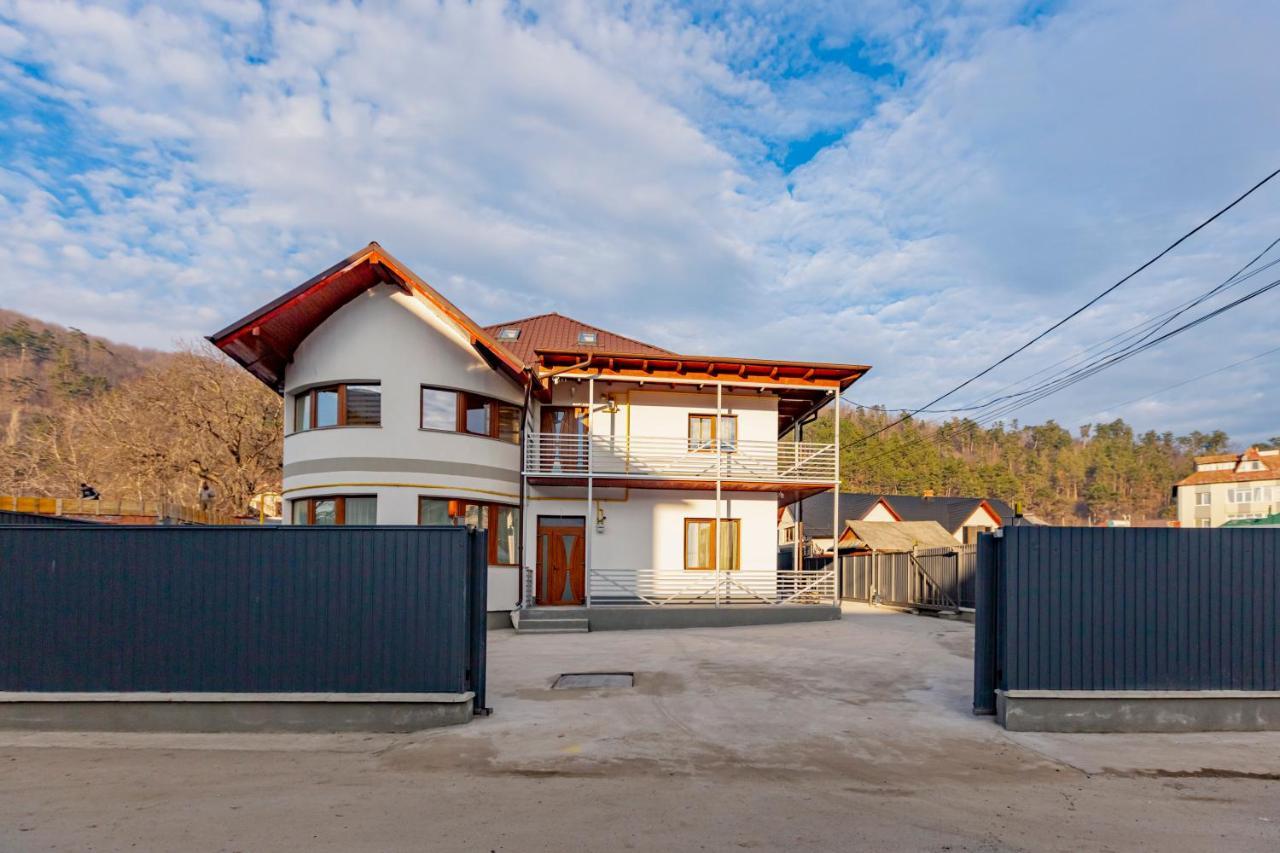 Vaias Aparts Târgu Neamţ Dış mekan fotoğraf